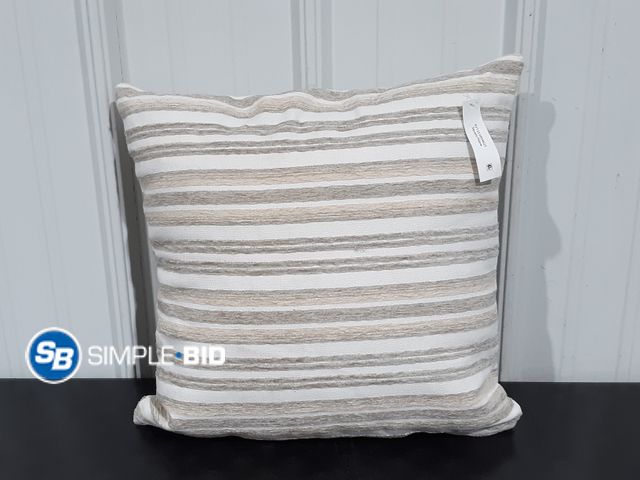 Lot 58-17667 - New Decorative Mainstays Stripe Throw pillow 18x18