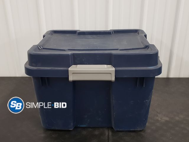 Lot 58-56423 - Large Heavy Duty Sterilite Tote 20 Gallon with Latchable Lid