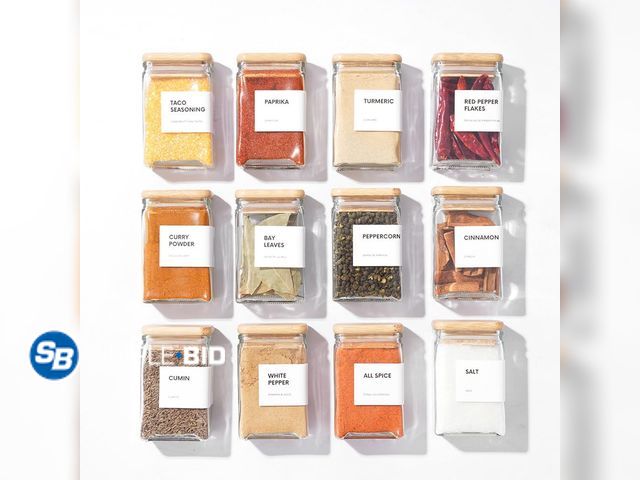 Lot 58-39809 - New APT 1101 Glass Square Spice Jars with Labels, 4oz Glass Jars with Bamboo Lids, Spice Bottles, Se...
