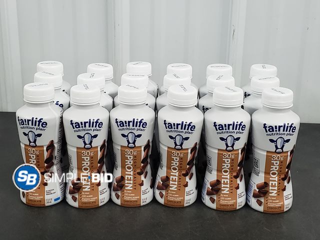 Lot 58-51118 - FAIRLIFE! Lot of (18) Fairlife Protein Chocolate nutrition shakes 11.5 oz - unopened - out of box - ...
