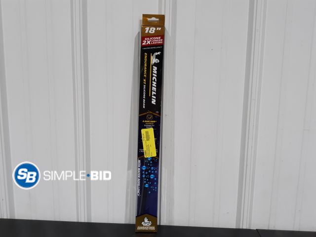 Lot 58-18006 - New Michelin 18" Windshield wiper