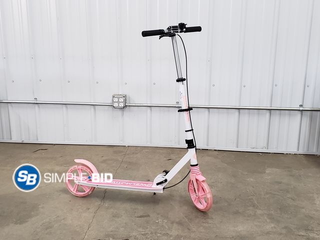 Lot 58-84150 - Welmotive Pink/White Scooter