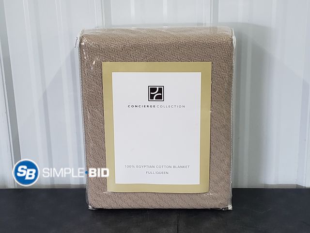 Lot 58-68538 - Concierge Collection 100% Egyptian Cotton Blanket - Full/Queen - New