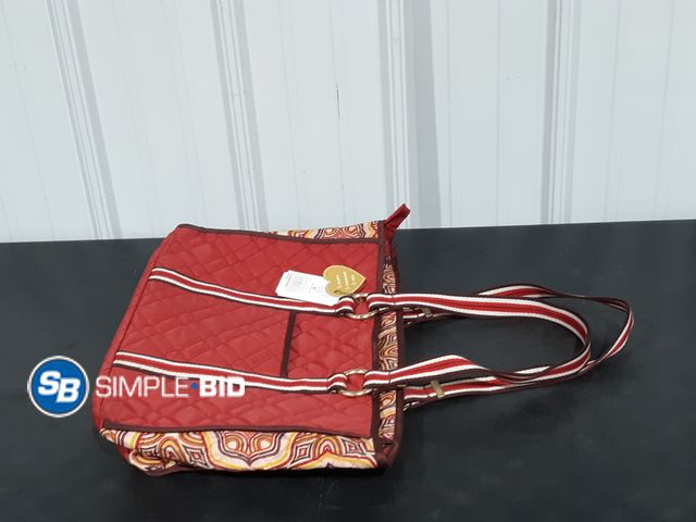 Lot 58-34858 - New Cinda B Women's Tote bag