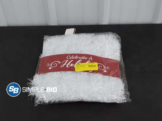 Lot 58-29575 - New PPKVUFD 50 FT Christmas Garland White Tinsel Garland Christmas Tree Decorations - Non-Lit Xmas H...