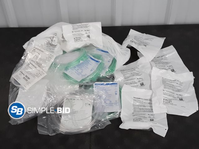 Lot 58-37154 - Lot of Assorted Oxygen Cannulas and Connectors,  - Appear Unused in Packages
