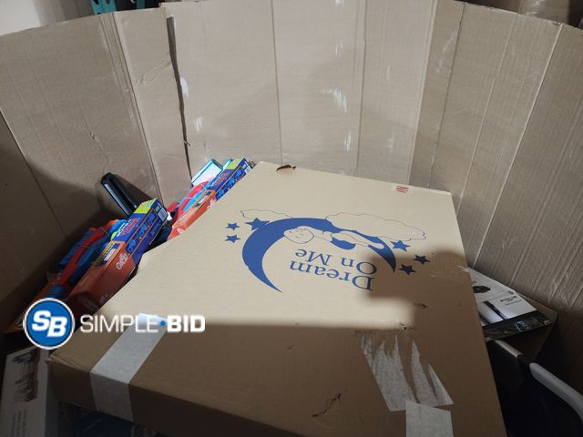 Lot 58-28826 - Gaylord Full of Unclaimed Merchandise - variety of items, and Conditions, some could be unused/Damag...