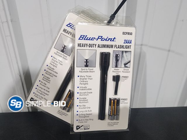 Lot 58-32437 - Lot of (3) New Blue-Point Heavy-Duty Aluminum Flashlights -- 2AAA Batteries