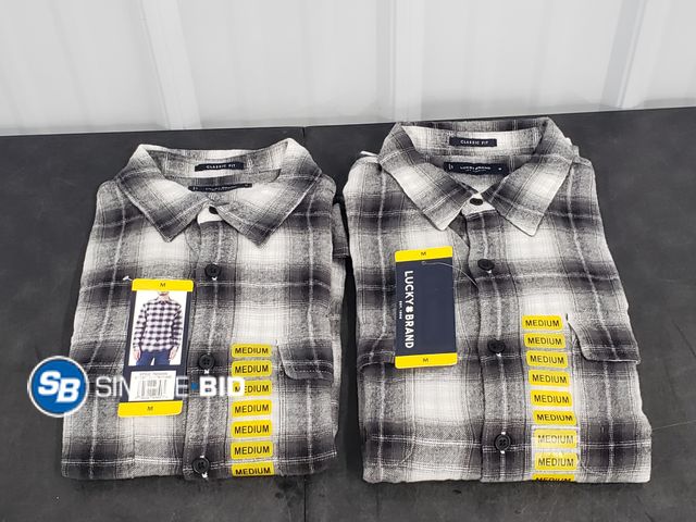 Lot 58-30035 - Lot of (2) MEN'S Lucky Brand Flannel button up Shirts - SIZE M