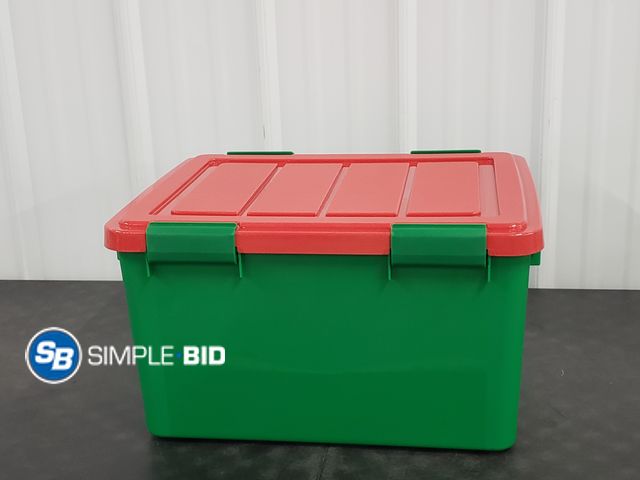 Lot 58-62642 - Red &amp; Green Tote with Latchable Lid - Cracked Corner