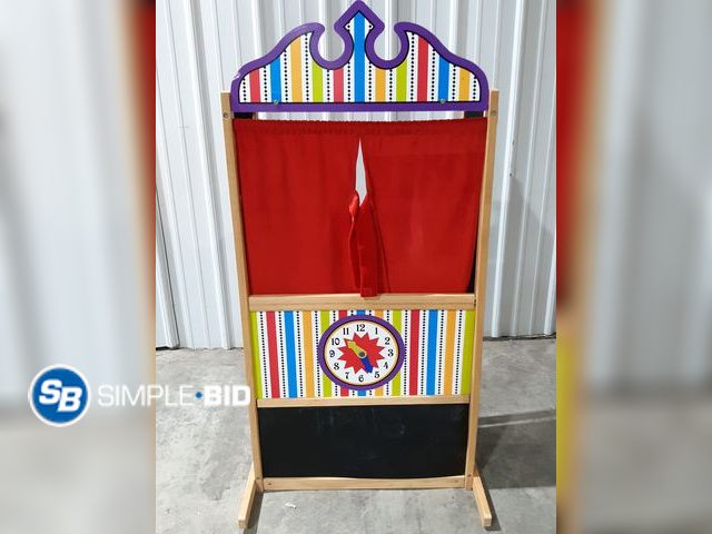 Lot 58-32404 - Kid's Play Hand Puppet Show Display - approx. 45" L - used but in good condition