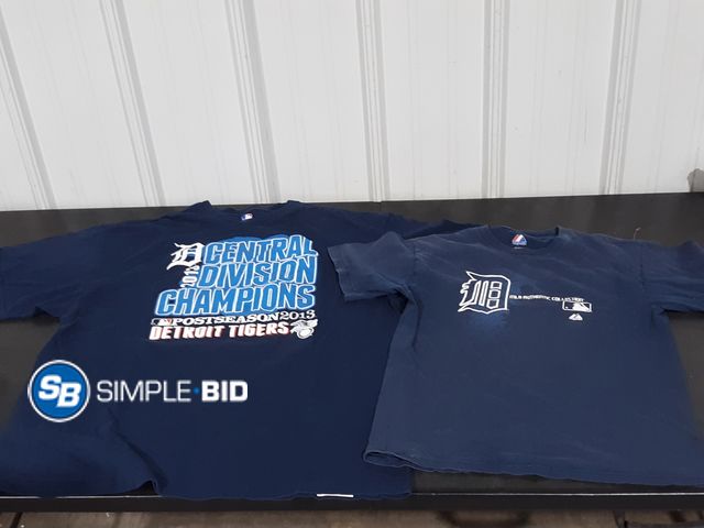 Lot 58-27597 - Lot of (2) Adult Detroit Tigers Shirts (1) Size L (1) Size 2xl - used but in good condition