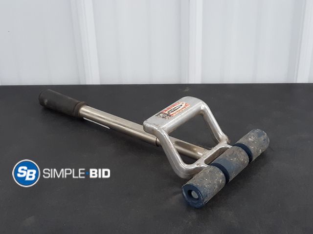 Lot 58-36028 - Gundlack 333 Roller - Flooring Roller