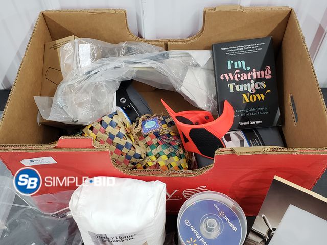 Lot 58-57388 - BOX of small amazon items - variety of items - unused