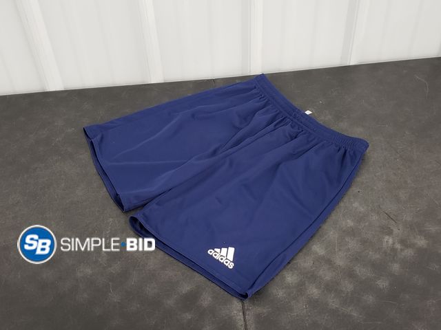 Lot 58-41275 - BOYS! Adiidas Basketball shorts - SIZE XL - in good condition