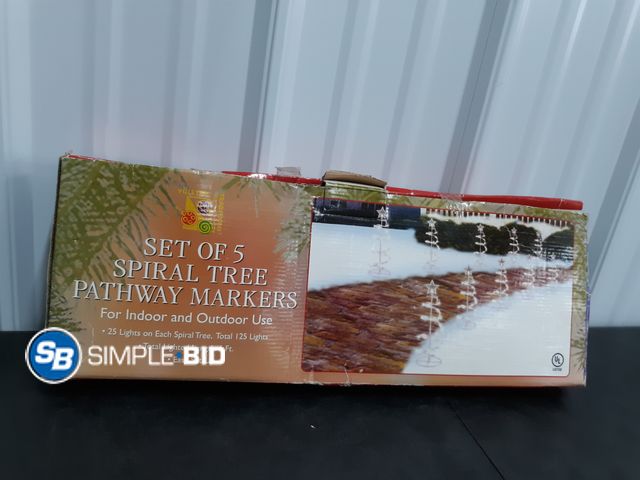 Lot 58-67426 - CHRISTMAS IN JULY! Set of 5 spiral Tree pathway markers - appears unused