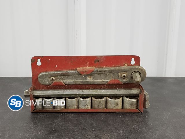 Lot 58-53185 - Vintage Socket Set