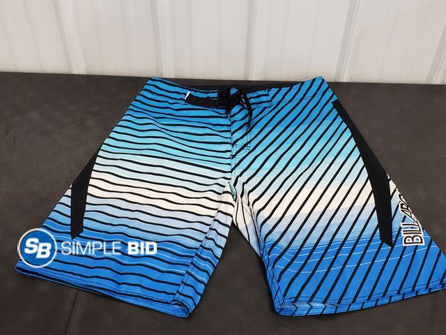 Lot 58-77335 - Men's Billabong Swim suit - SIZE 36 - very light use