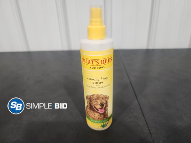 Lot 58-21191 - Burt's Bees For Dogs - Calming Hemp Spray with Hemp Seed oil and lavender