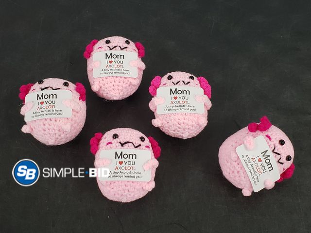 Lot 58-68873 - Lot of (5) New Crochet MOM i love you -- A Tiny Axolotl is her to always remind you!