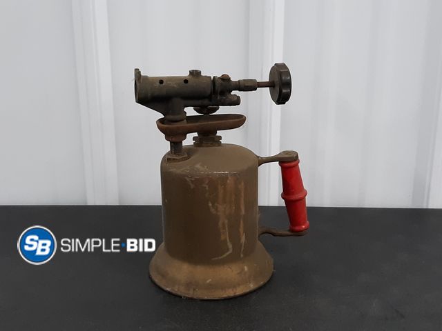 Lot 58-36036 - Vintage Smoker