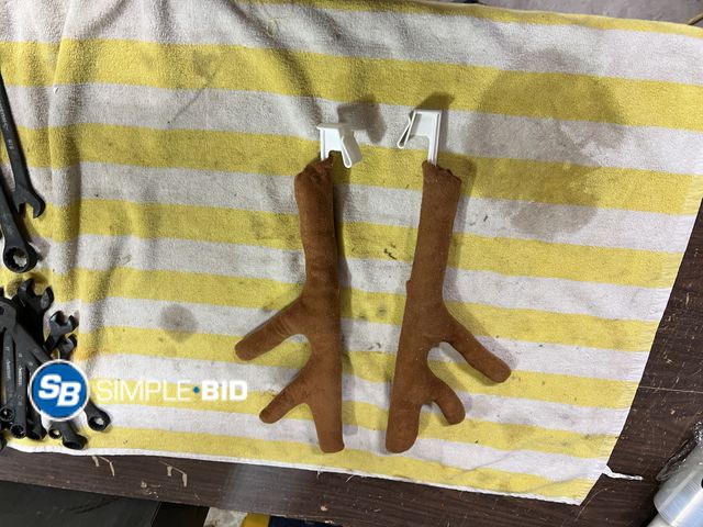 Lot 58-33893 - Reigndeer Antlers for Cars