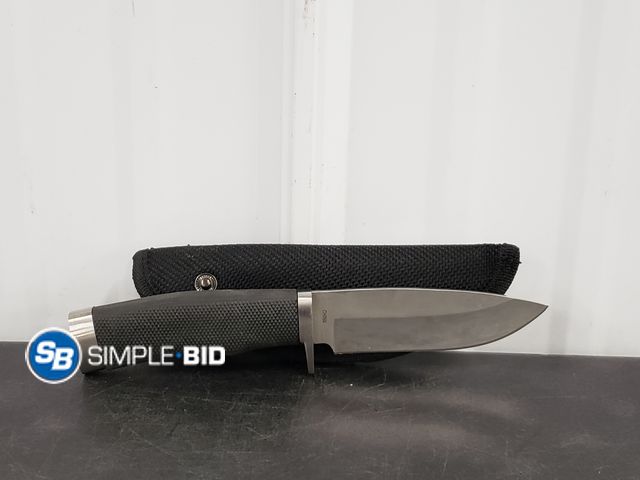 Lot 58-74044 - Hunting Knife With Sheath