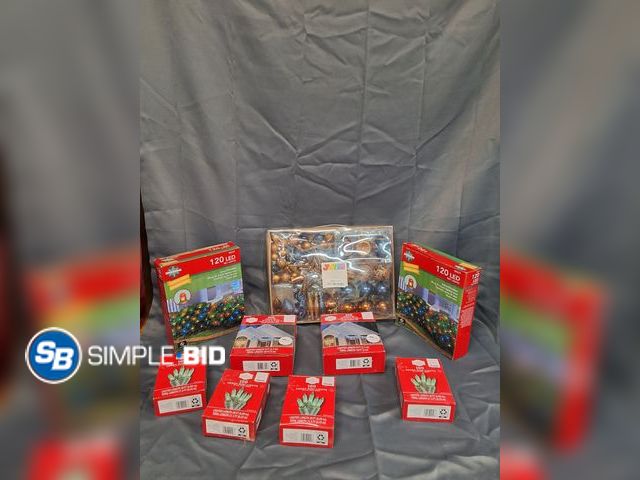 Lot 58-55702 - Asst Christmas Lights &amp; Bulbs