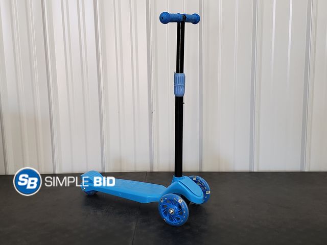 Lot 58-76190 - Kid's Scooter - lightly used - in good condition