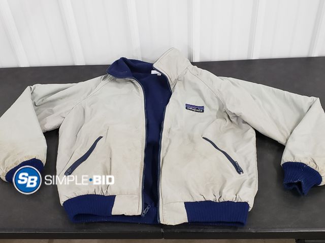 Lot 58-36576 - Pantagonia Men's Jacket - Size XL - Used