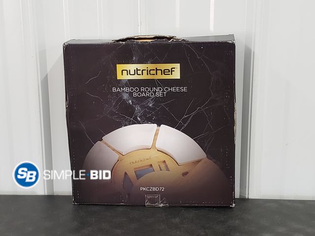 Lot 58-84157 - Nutrichef Bamboo Round Cheese Board Set