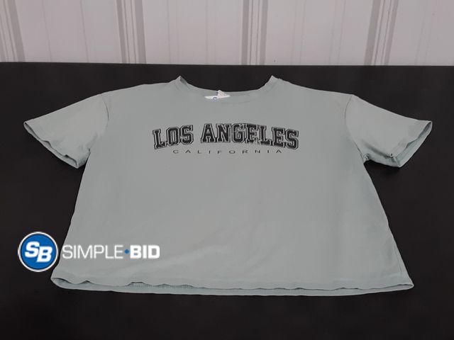 Lot 58-28509 - Young Adult Los Angeles Cropped T-shirt - SIZE 11/12 youth - light use