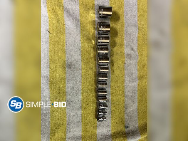 Lot 58-38733 - Lot of (13)Husky 3/8 drive SAE set 1"-1/4"