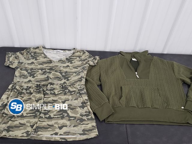 Lot 58-64621 - Lot of (2) Women's Size L Tops - Bearpaw Outdoors 1/4Zip Army Green Sweater and Michelle Mae Short S...