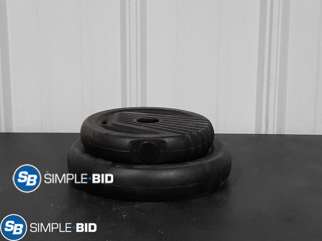 Lot 58-25272 - Lot of (2) Gym Weights - 2.75lb - 5.5lb