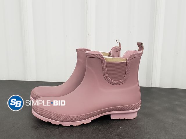 Lot 58-77874 - New Women's Rubber Boots - SIZE 9