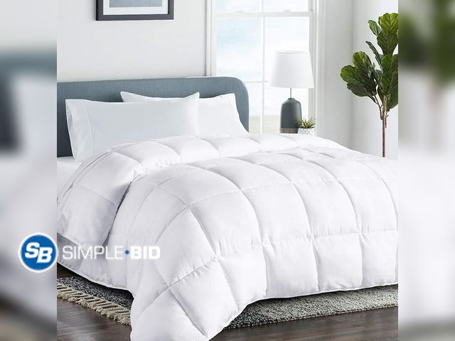 Lot 58-32857 - COHOME Queen Size Comforter - Down Alternative Duvet Insert - All-Season Cooling Comforter Reversibl...
