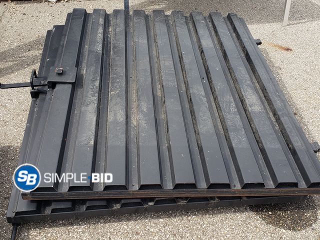 Lot 58-84582 - Large Heavy Duty Gate Doors