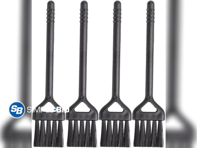 Lot 58-72139 - New Operitacx Small Cleaning Brush 4.33In Multifunctional Dedusting Brush for Keyboard and Paint Mai...