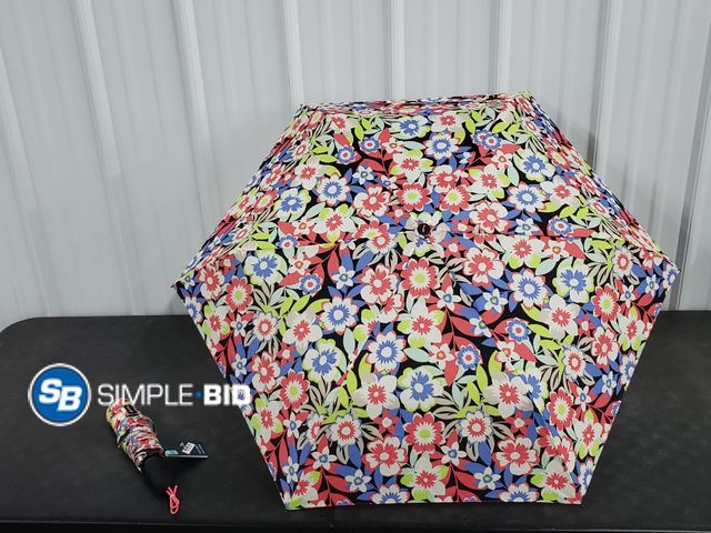 Lot 58-29775 - Lot of (2) New Shed Rain Auto open Auto Close Umbrellas