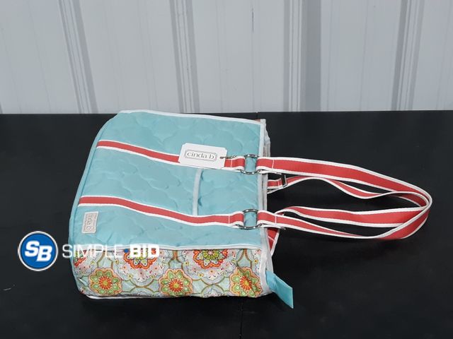 Lot 58-34857 - New Cinda B Women's Tote bag