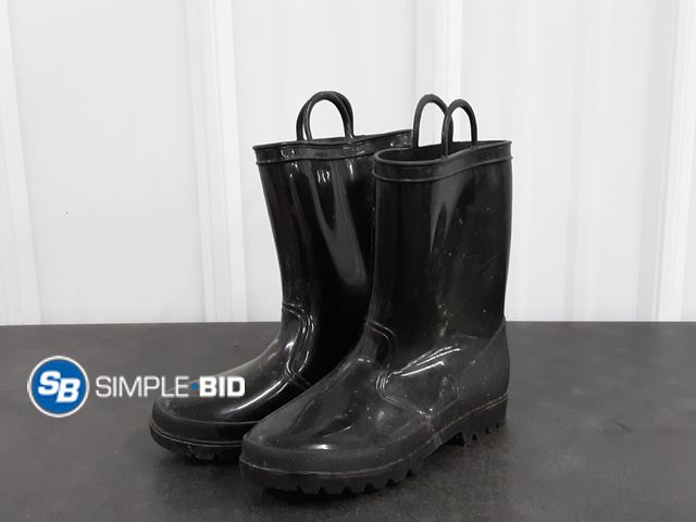 Lot 58-37229 - Black Rain Boots - Youth Size 4
