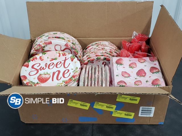 Lot 58-58565 - Lot of (38) Packages of PAPER PLATES --- 10 PLATES in each package -- 190 plastic Forks -- (18) pack...