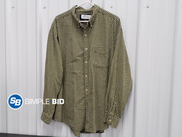 Lot 58-67763 - MEN'S Abercrombie and Fitch Button Down Shirt - SIZE XL - lightly used but in good condition