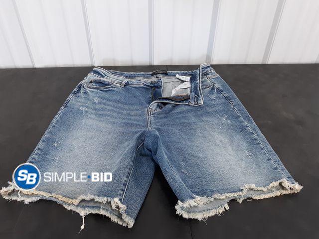 Lot 58-54518 - Women's Judy Bloom Jean Shorts - SIZE 2XL - in good condition