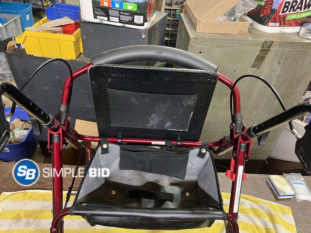 Lot 58-37981 - Nova Walker