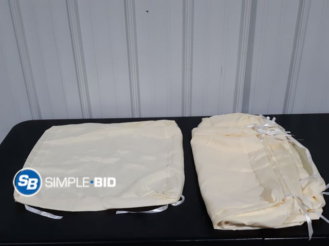 Lot 58-28904 - Lot of (7) Pale Yellow Pillow Covers - 22" x 22" - Possibly Used - Good Condition