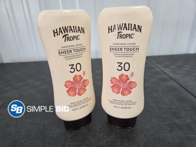 Lot 58-84343 - Lot of (2) New Hawaiian Tropic Sunscreen Lotion - SPF 30 10.8 FL OZ EACH