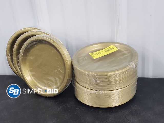 Lot 58-60437 - PAPER PLATES! Lot of (112) Gold paper plates 6.75"