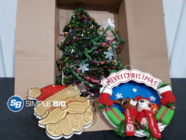 Lot 58-21988 - Lot of (4) Light Up Christmas Decor